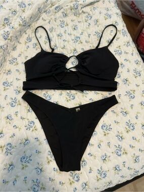 PINK Victoria's Secret Black Cutout Strappy Bikini Set